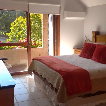 La Casona Del Lago Balneario Ipora Экстерьер фото