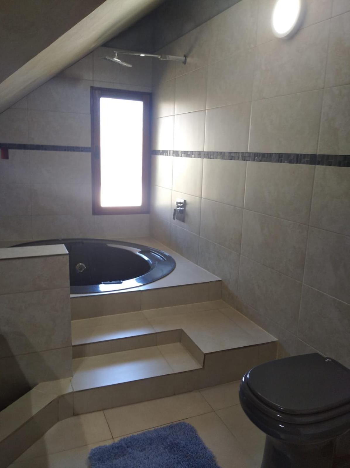La Casona Del Lago Balneario Ipora Экстерьер фото